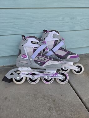 Roller Derby AERIO Q-60 Women's Inline Skates

 White & Purple